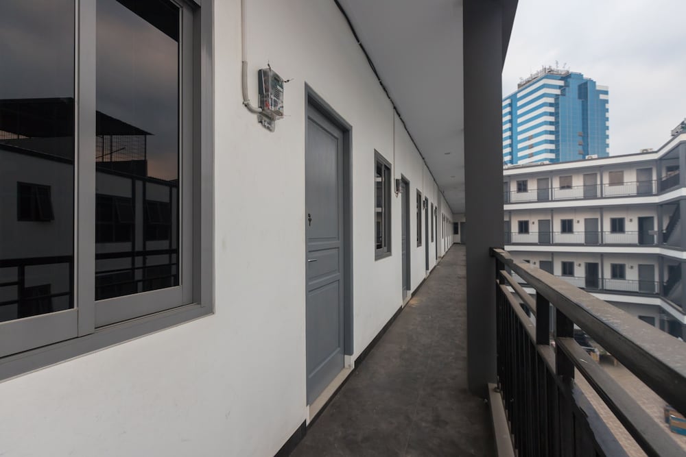 Фото Oyo 1310 Urban Residence