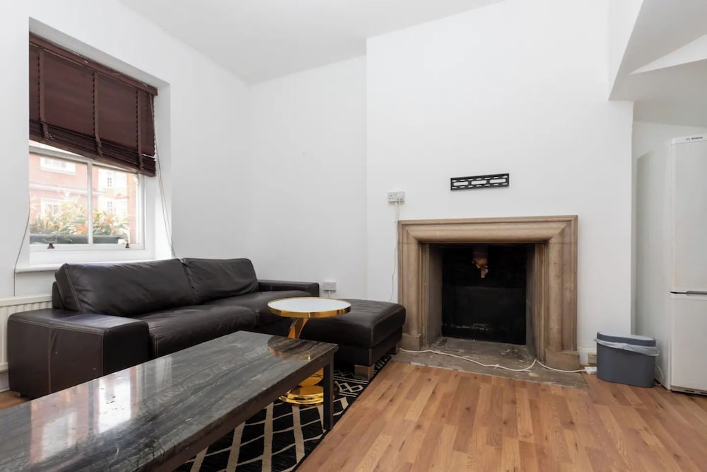 Фото Spacious 1bd Flat 2 Mins to Hyde Park - Mayfair!