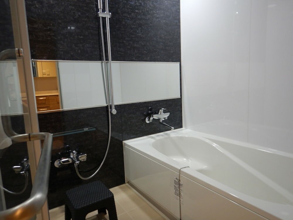 Фото Wishton Hotel Yangon