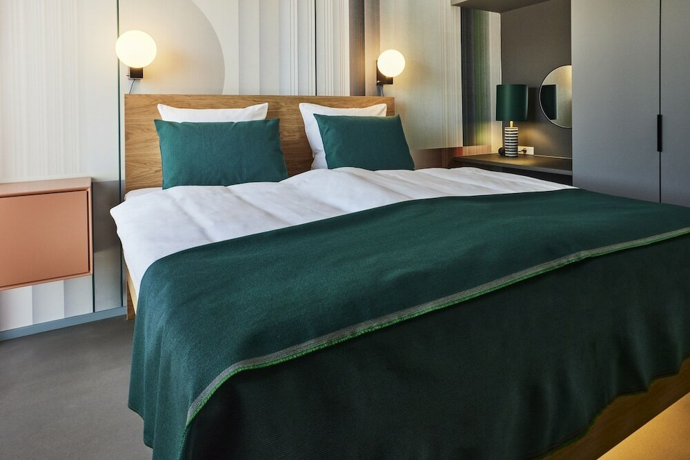 Фото Kirk Suites