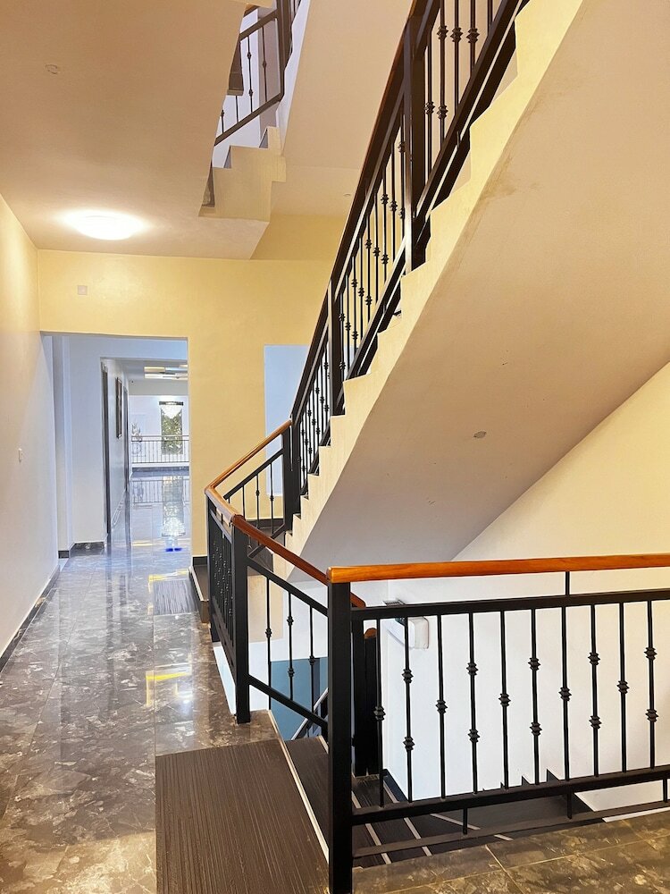 Фото De Rigg Place Victoria Island