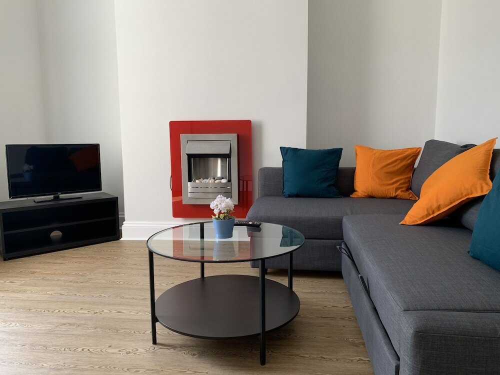 Фото 20 Forest Drive West Apartments