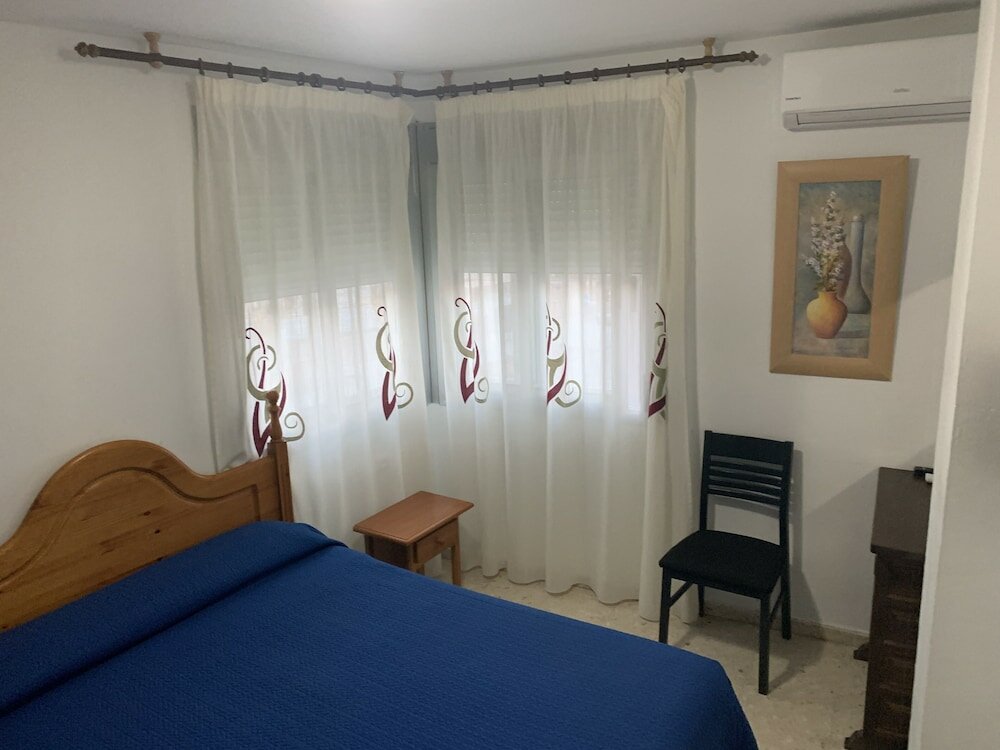 Фото Hostal Mediterráneo