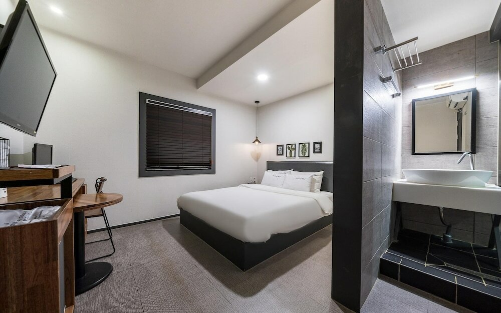 Фото Busan Yeonsandong Ambers	