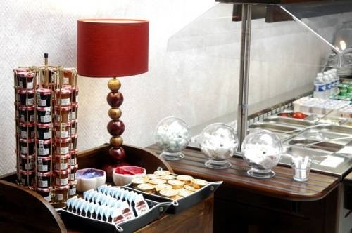 Фото Hôtel Porte Mars Reims Gare Centre