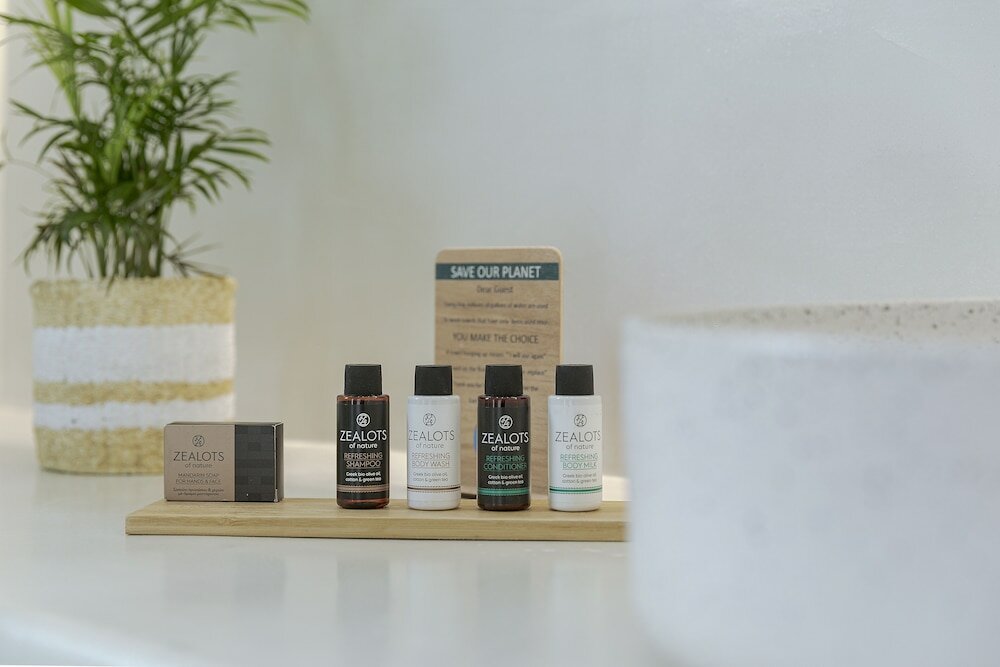 Фото Onyx Hotel & Suites