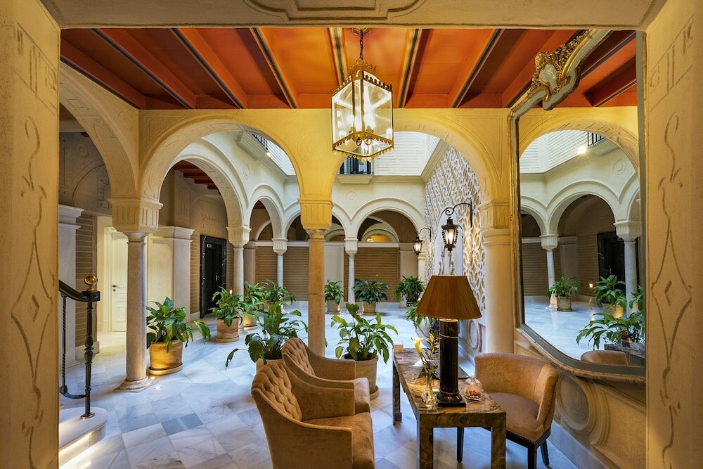 Фото Casa de Triana Luxury Suites by Casa del Poeta