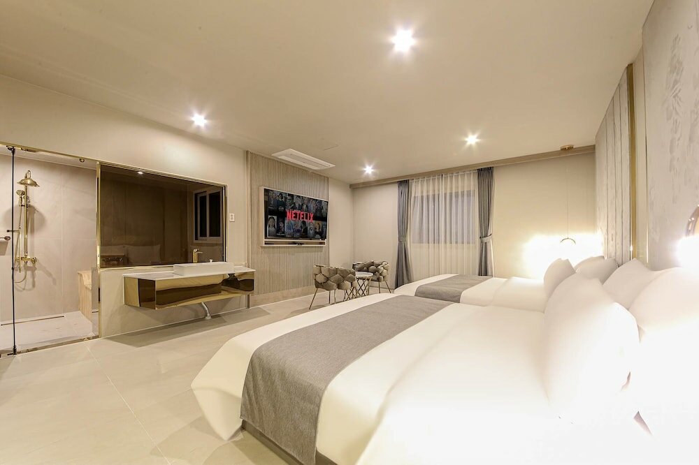 Фото Denbasta Premium Hotel Bumil