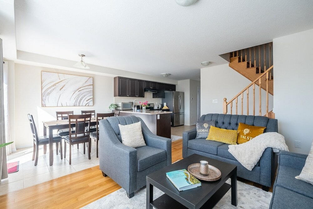 Фото New 3br Townhouse, Minutes to Niagara Falls and Brock University by Globalstay