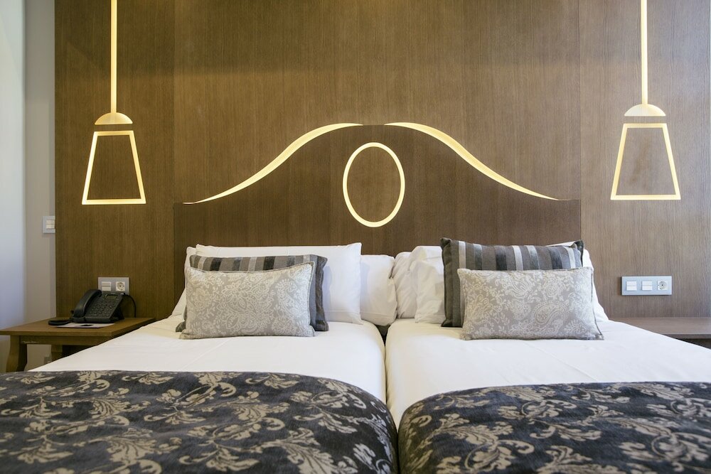 Фото Legazpi Doce Rooms & Suites