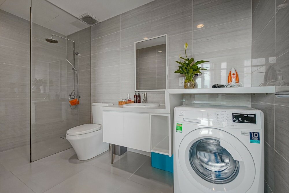 Фото City by night Ben Thanh Apartments