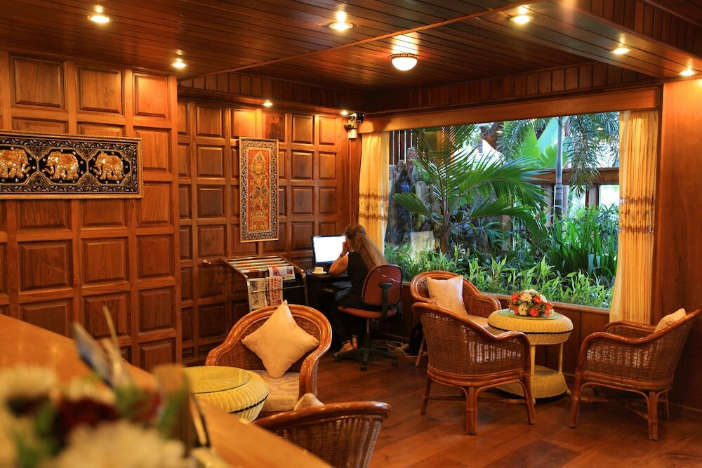 Фото The Hotel Emperor