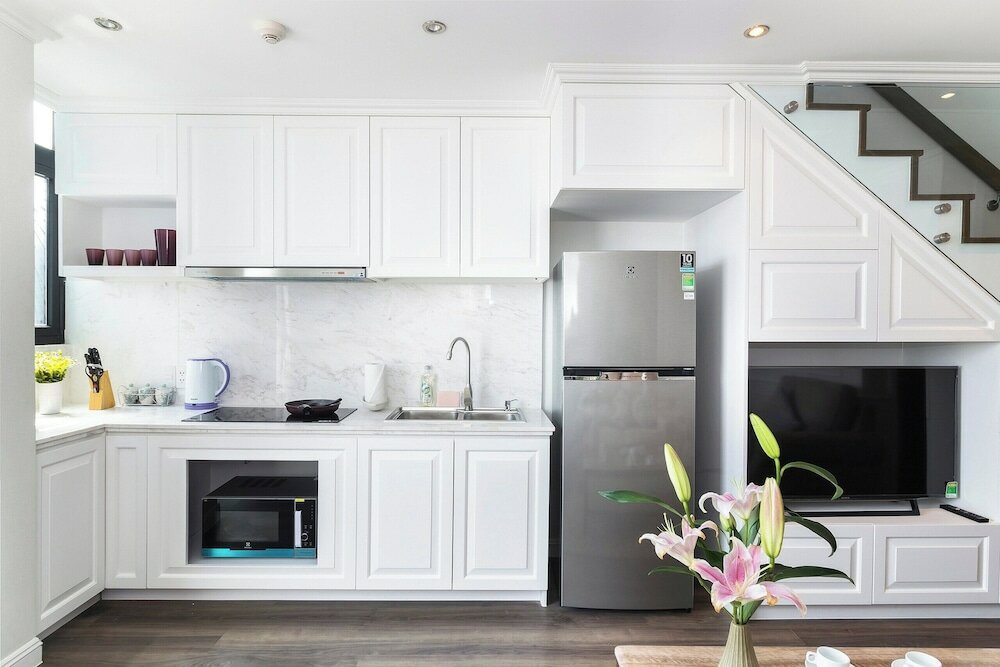 Фото City by night Ben Thanh Apartments