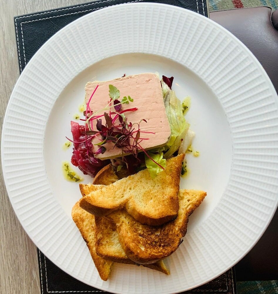 Фото Duck Bay Hotel