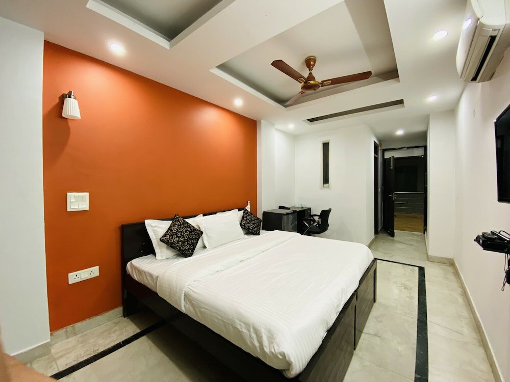 Фото Hotel Jasola 82 inn