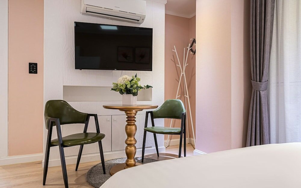 Фото Seocho Toad Hotel