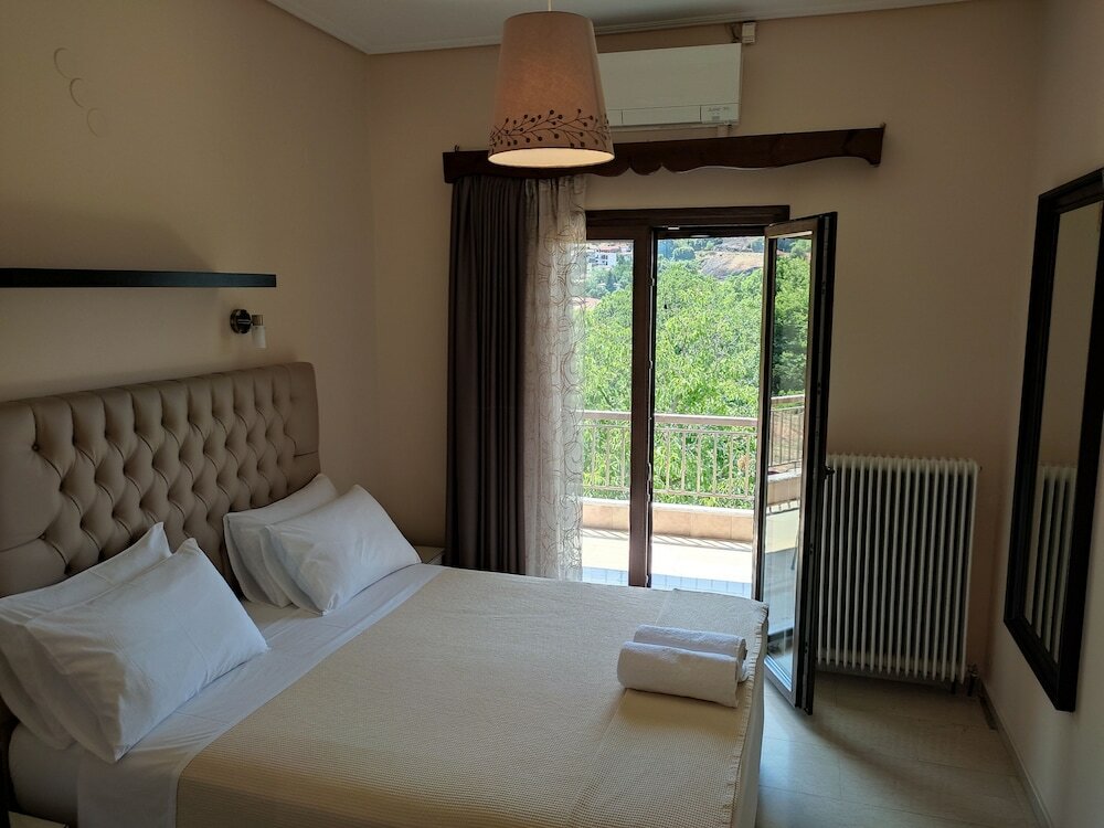 Фото Spartacus House