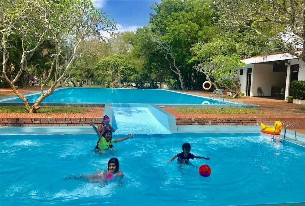 Фото Peacock Beach Resort & SPA