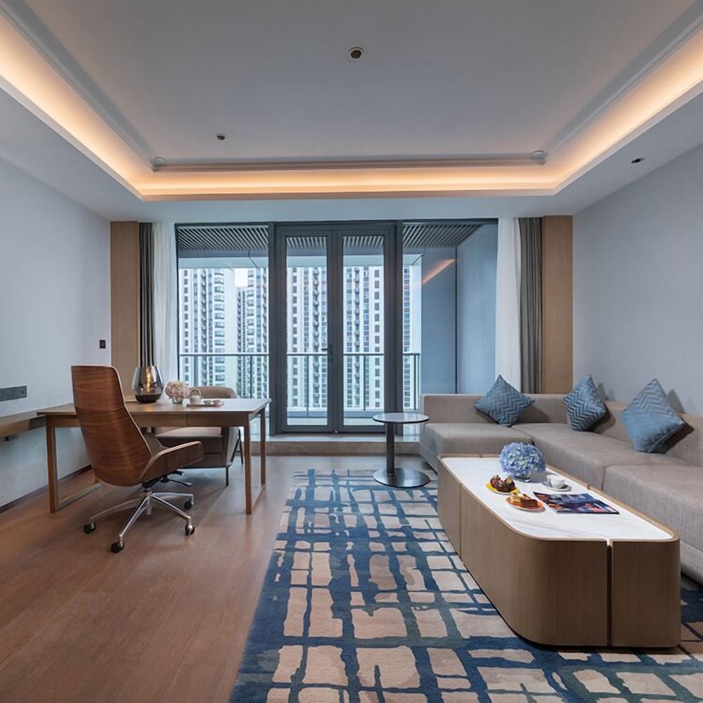 Фото New Century Hotel Zhenhai