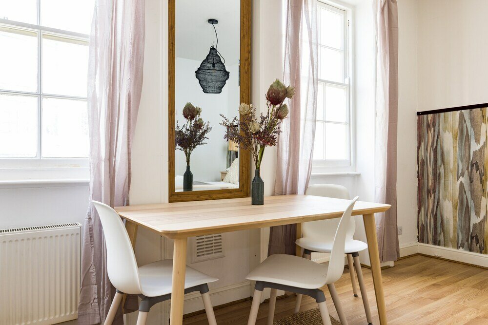 Фото Mornington Crescent Apartments