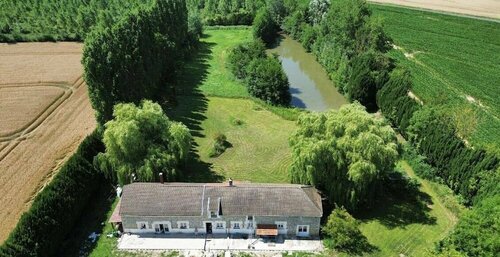 Гостиница Le Moulin Saint-Nicolas в Суассоне