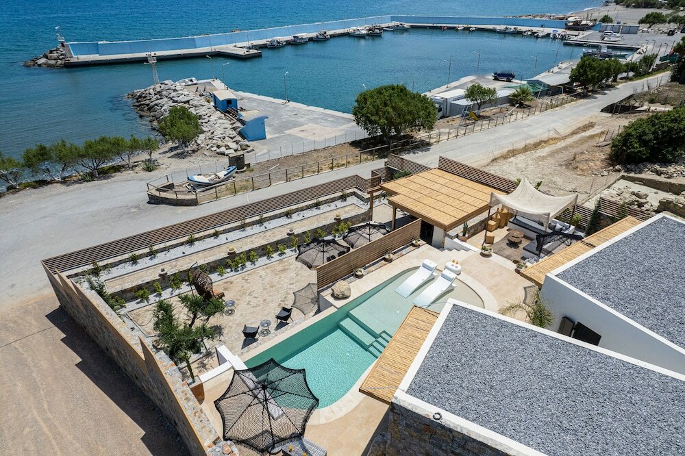 Фото Mneme Suites & Villas