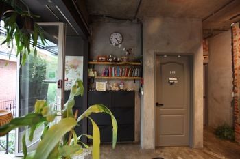 Фото Hongdae Guesthouse Pajamaparty - Hostel