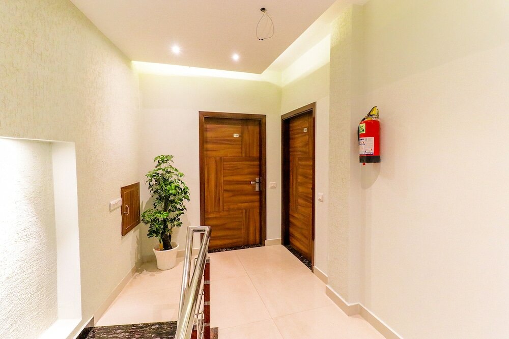 Фото FabHotel Golden Velvet