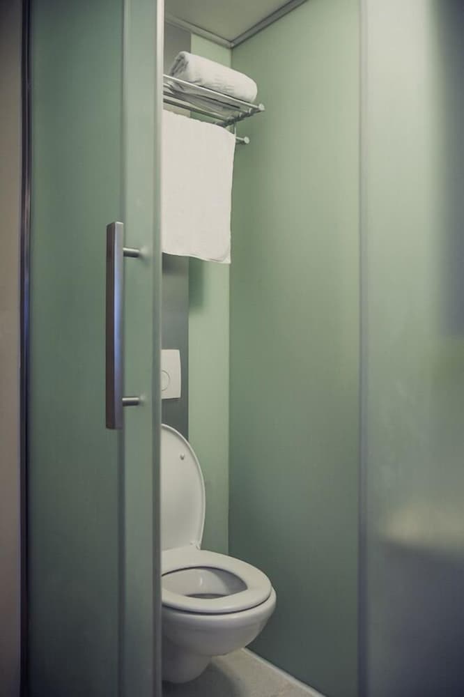 Фото Student Hotels Willesden