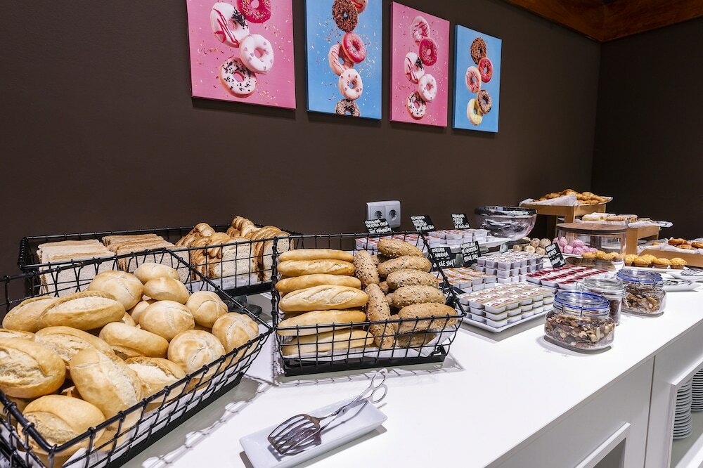 Фото Hotel Valencia Oceanic Affiliated by Meliá