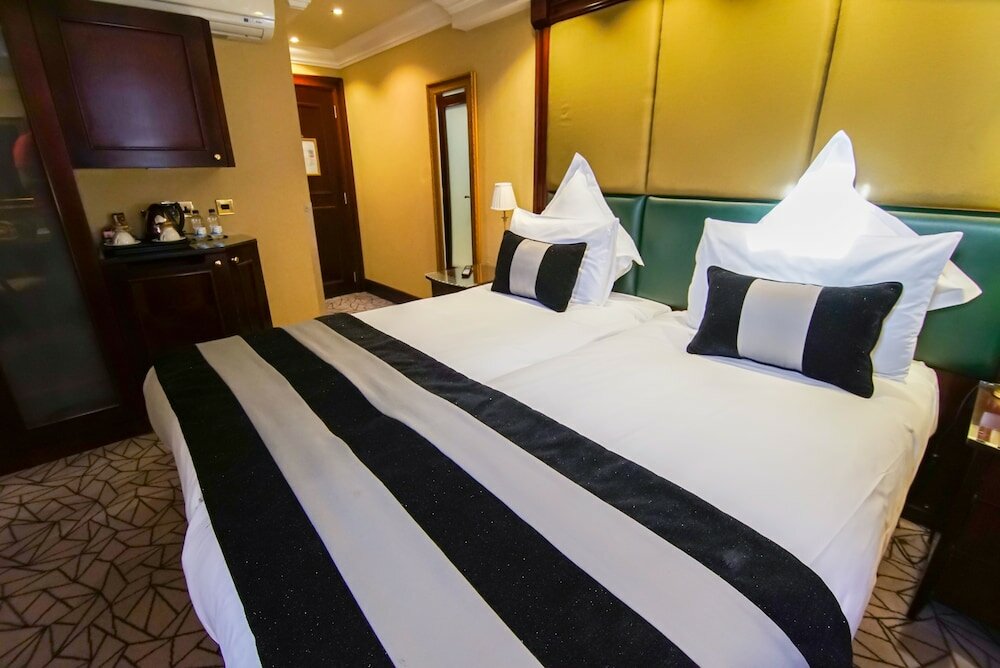 Фото Hyde Park International