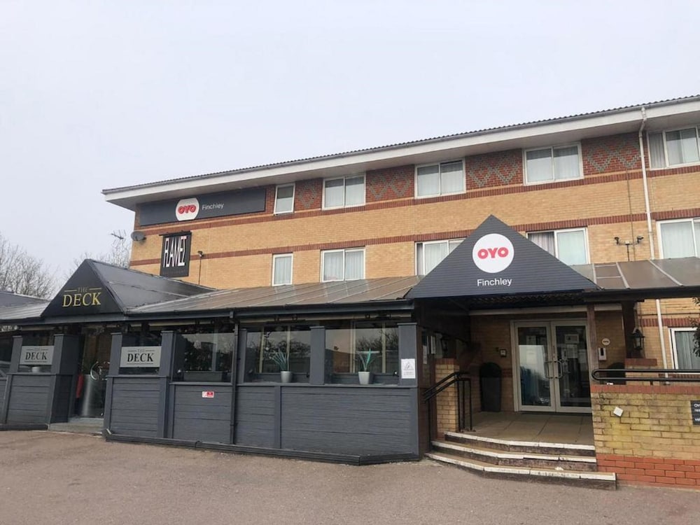 Фото Oyo Flagship London Finchley