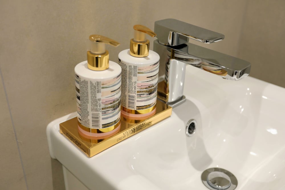 Фото Stanhope Road Apartments