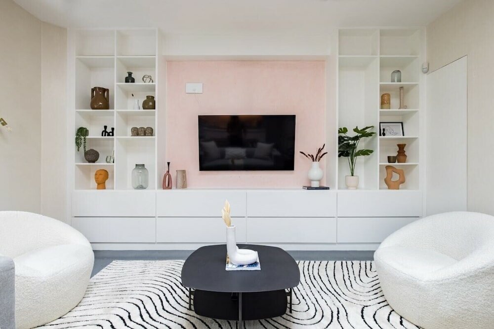 Фото The Camden Arms - Bright and Charming 2bdr Flat