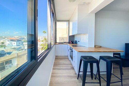 Phaedrus Living: Ourania City Heights Flat