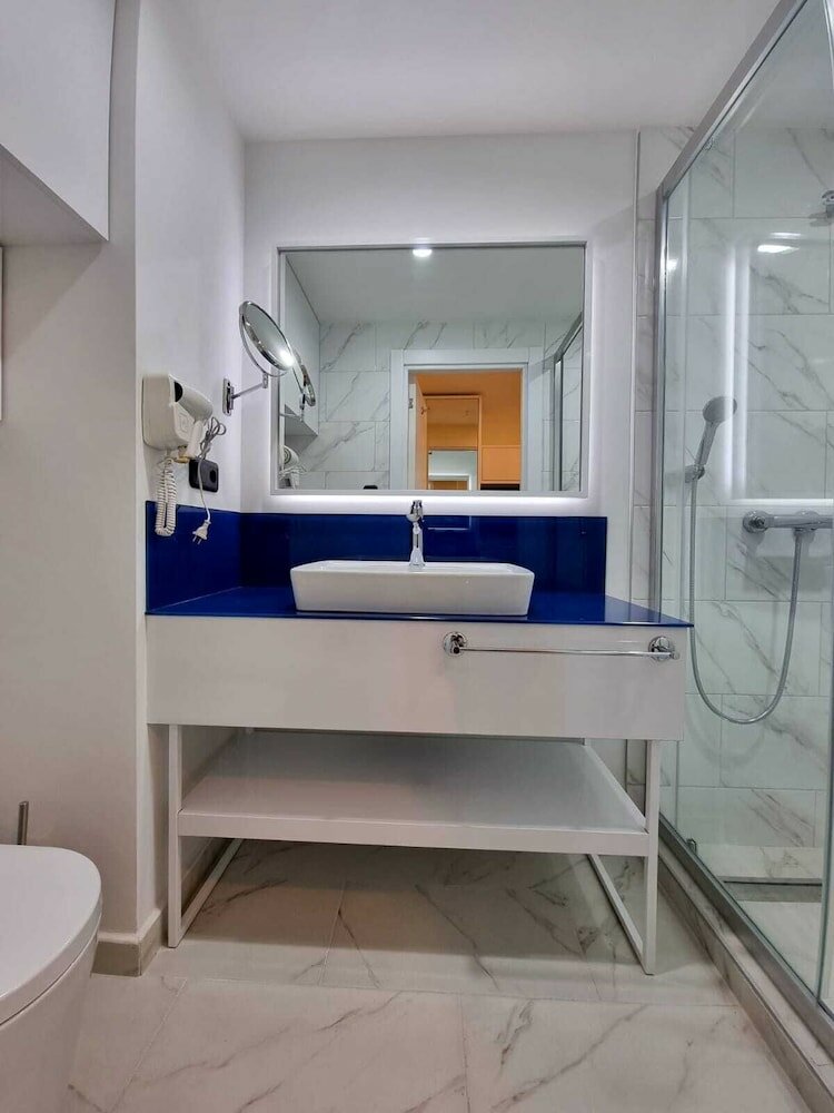 Фото Orbi Hotel Apartments