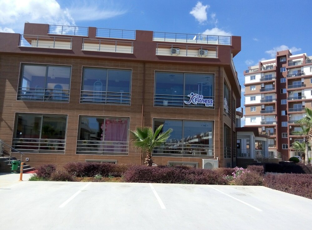 Фото One Bedroom Apartment at Longbeach