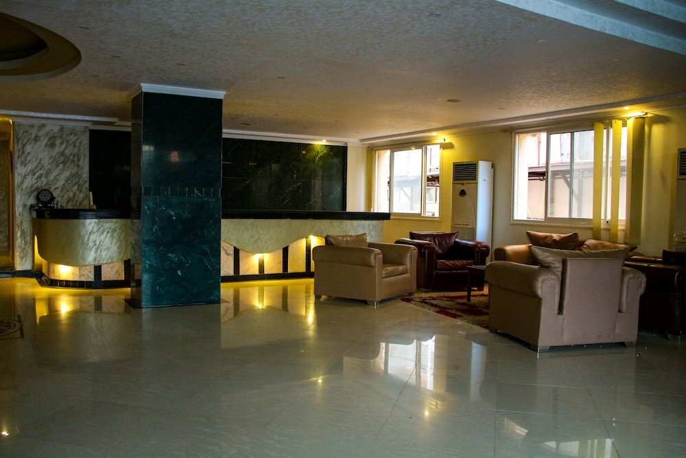 Фото Boulevard Apartment Hotel