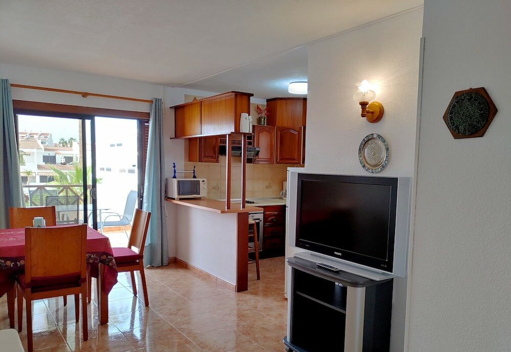 Фото Pool View Los Cristianos by HelloApartments