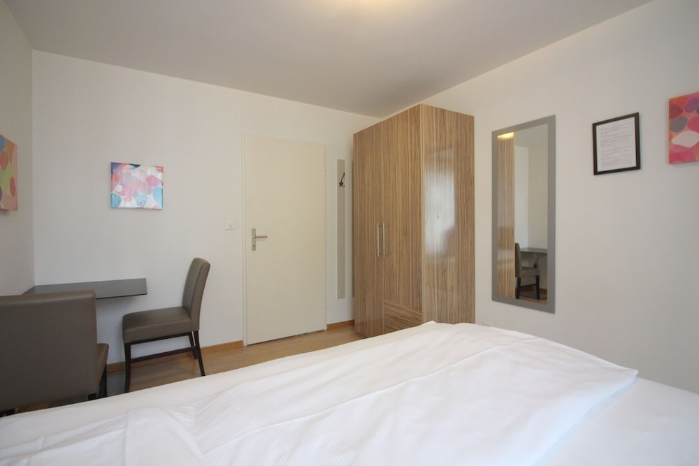 Фото Apartments Swiss Star Aussersihl