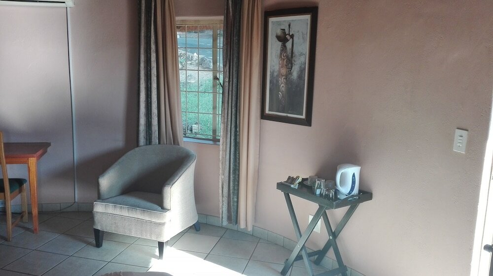 Фото Mambedi Country Lodge