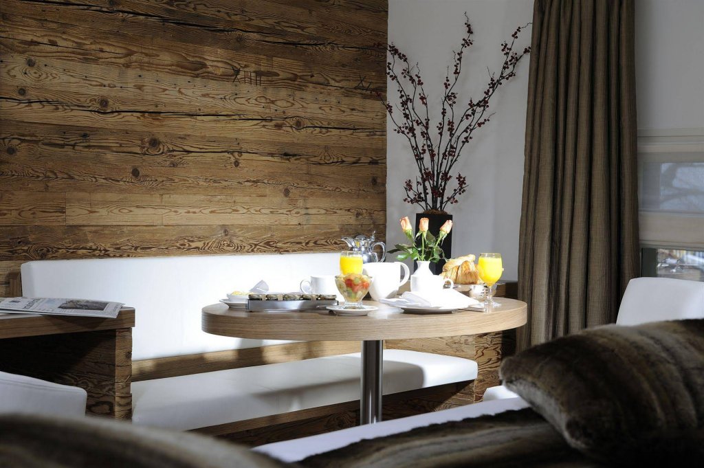 Фото Hôtel Les Armures