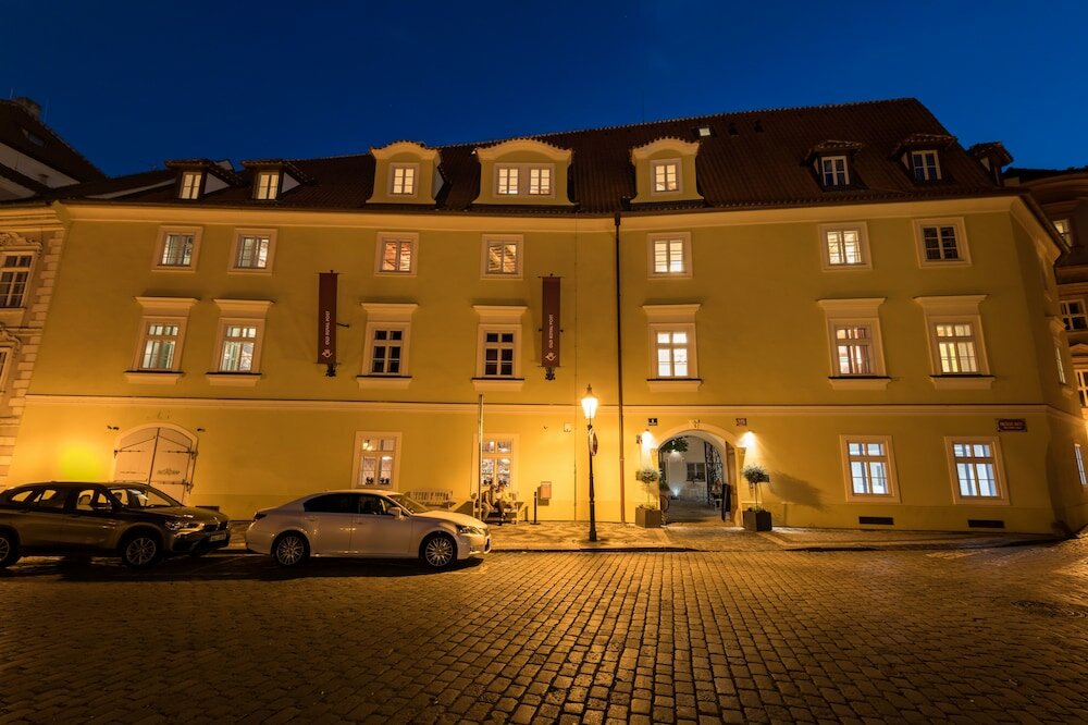 Фото Old Royal Post Hotel