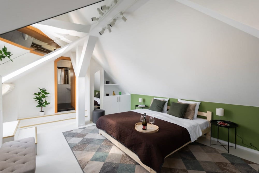 Фото Exclusive 3 bedrooms apatment in Prague