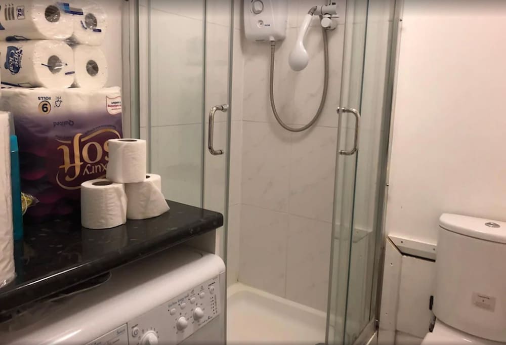 Фото Cosy Studio Flat in Central London