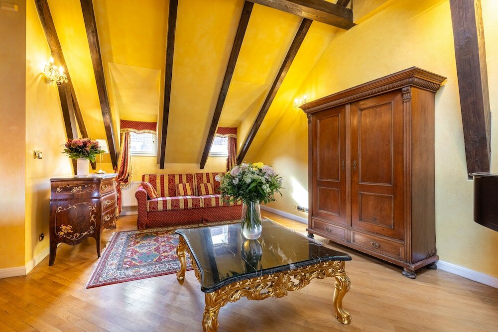 Фото Nosticova Apartments