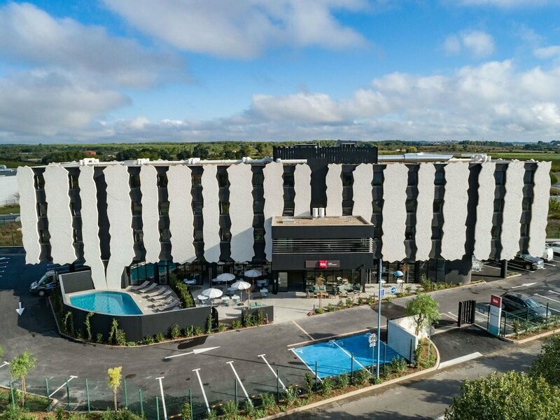 Гостиница Ibis Lunel Petite Camargue
