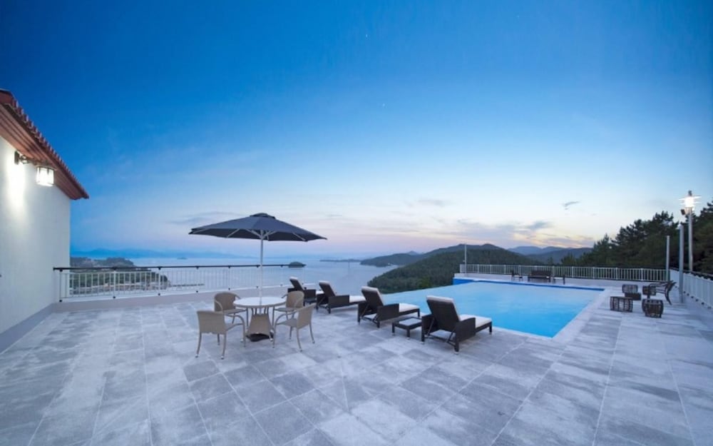 Фото Yeosu Querencia Resort