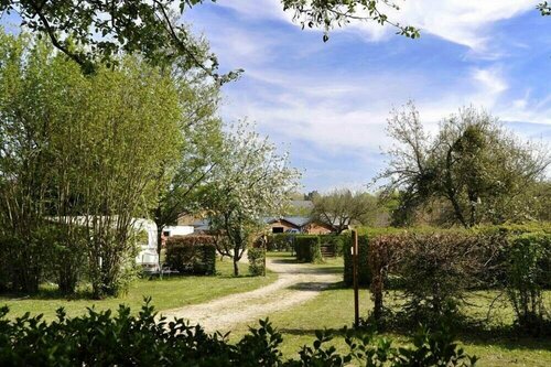 Гостиница Camping de La Pointe в Суассоне