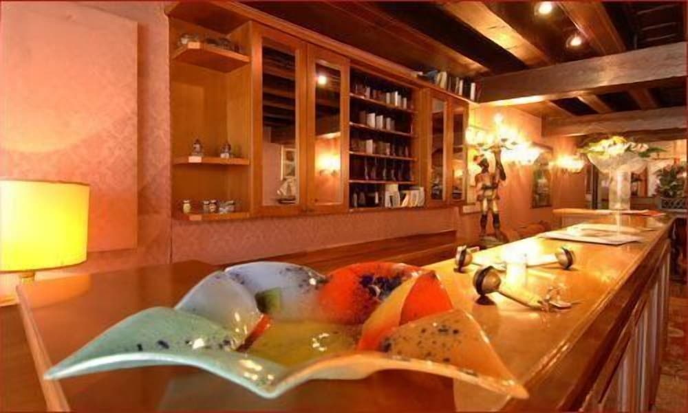 Фото Hotel Canal